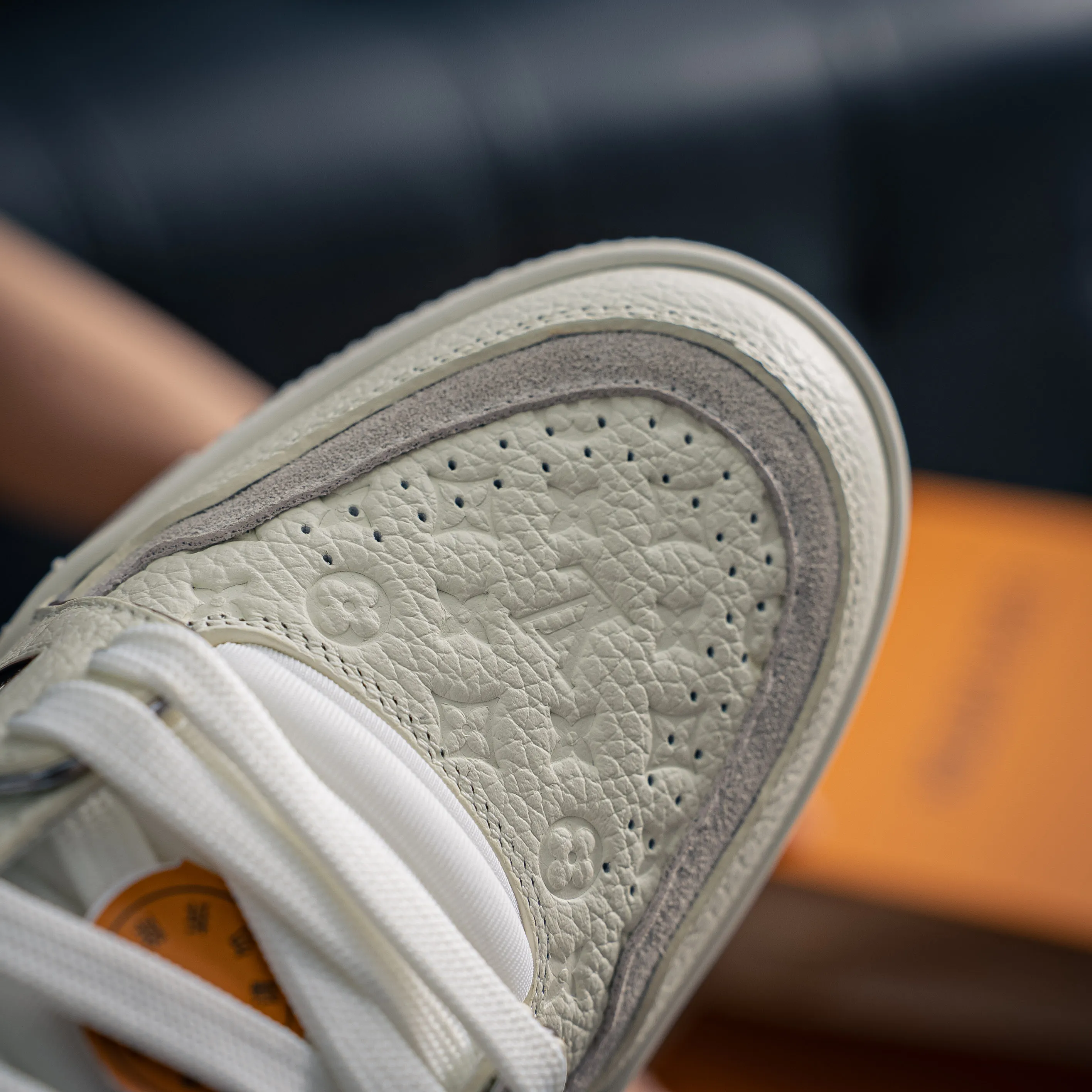 # LV- - trainer 2026 New Arrival 1：1 ！！ Shoes Cowhide Leather ， LOGO ， Breathable ， 。